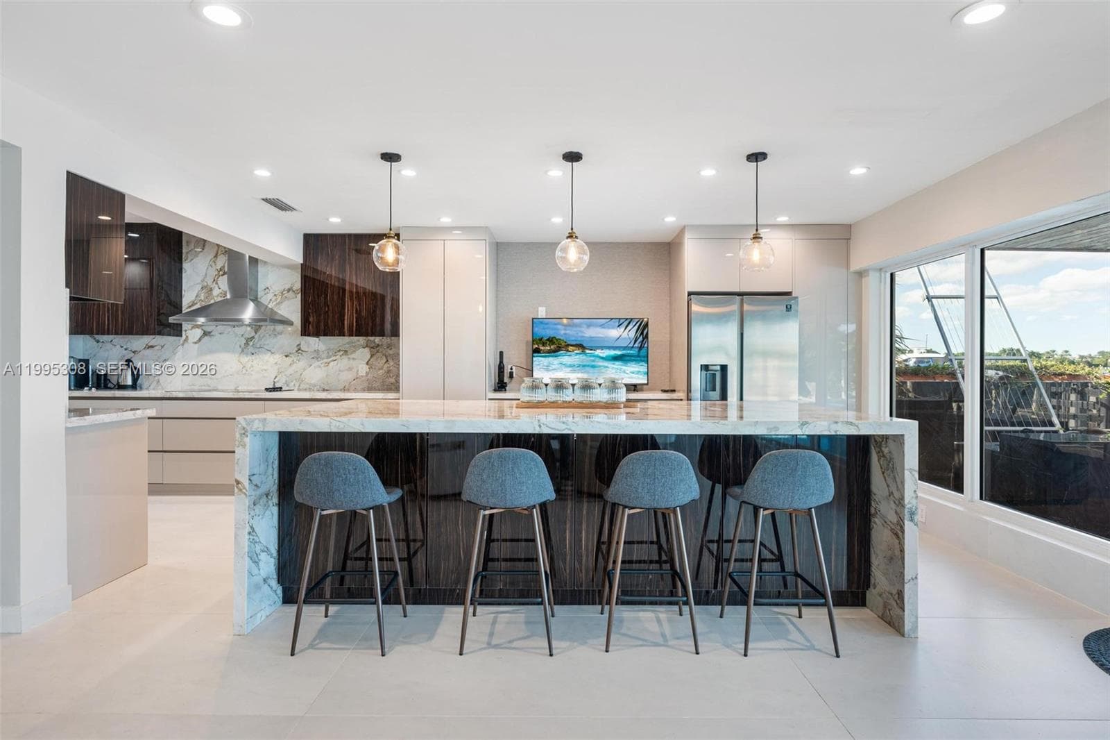 1055 Stillwater Dr, Miami Beach FL 33141 — 10
