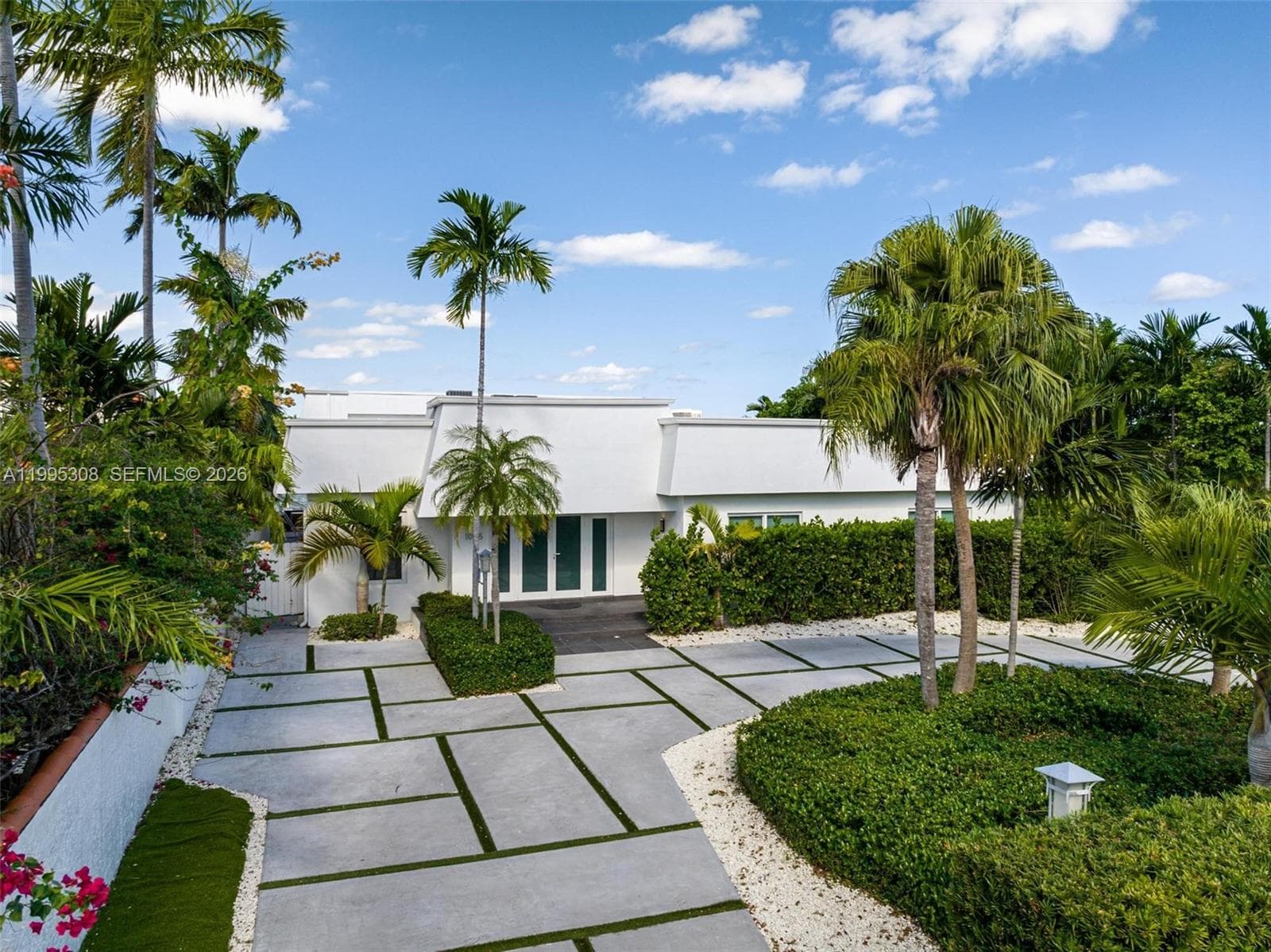 1055 Stillwater Dr, Miami Beach FL 33141 — 37