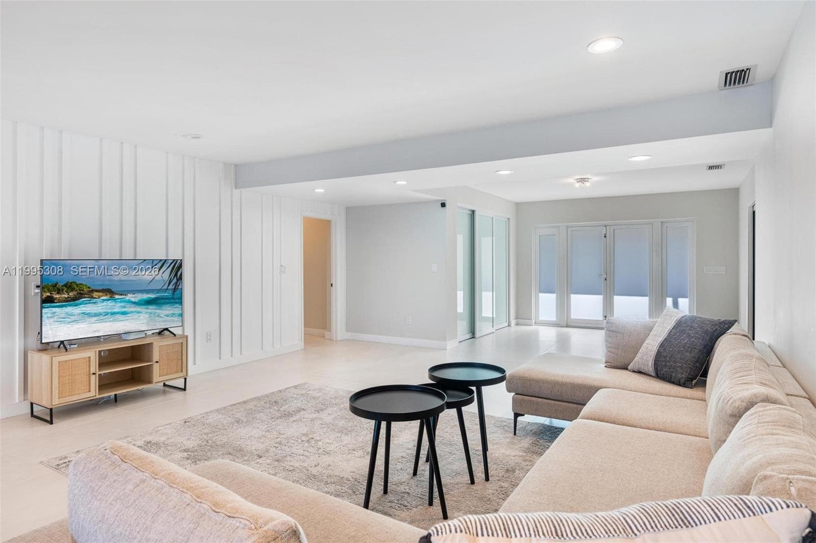 1055 Stillwater Dr, Miami Beach FL 33141 — 15