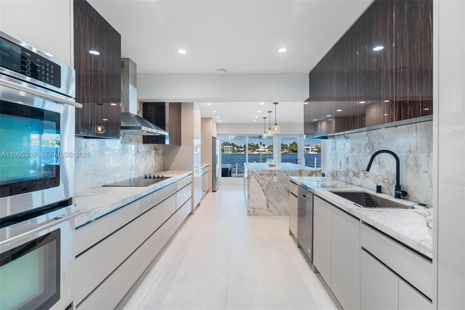 1055 Stillwater Dr, Miami Beach FL 33141 — 11