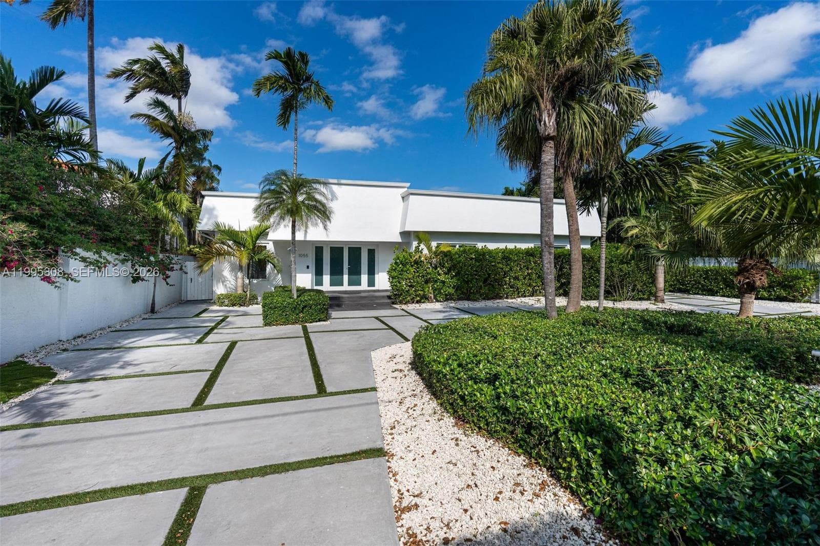1055 Stillwater Dr, Miami Beach FL 33141 — 31
