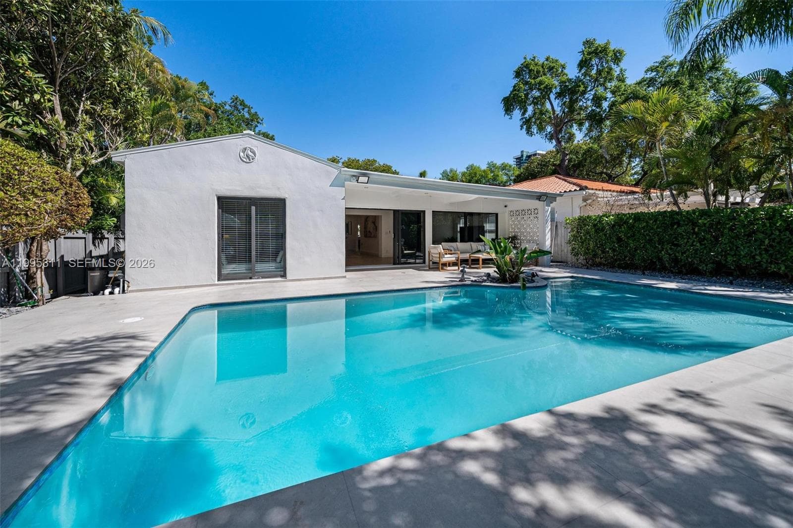 696 NE 67th St, Miami FL 33138 — 30