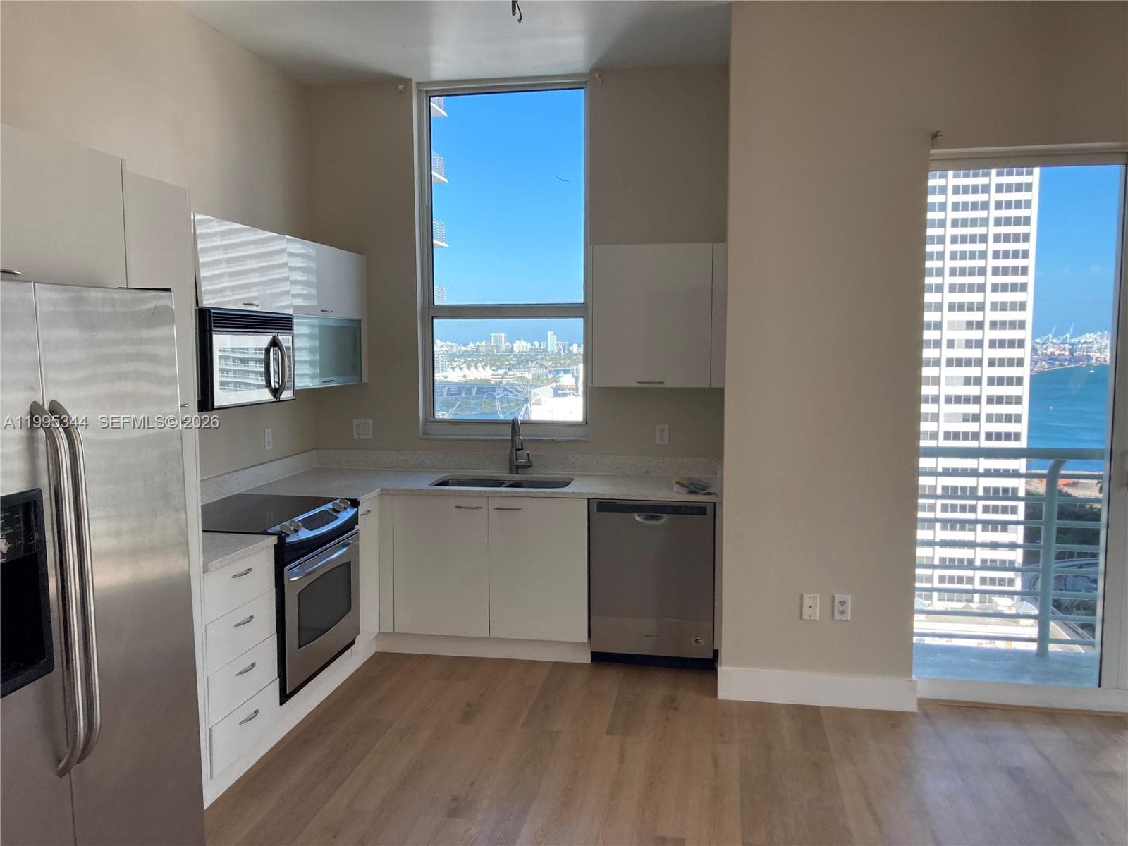 133 NE 2nd Ave # 2112, Miami FL 33132 — 2