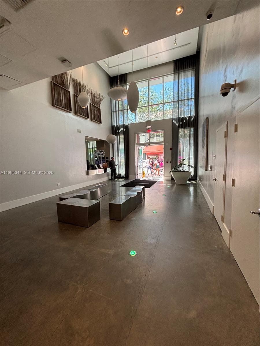 133 NE 2nd Ave # 2112, Miami FL 33132 — 18