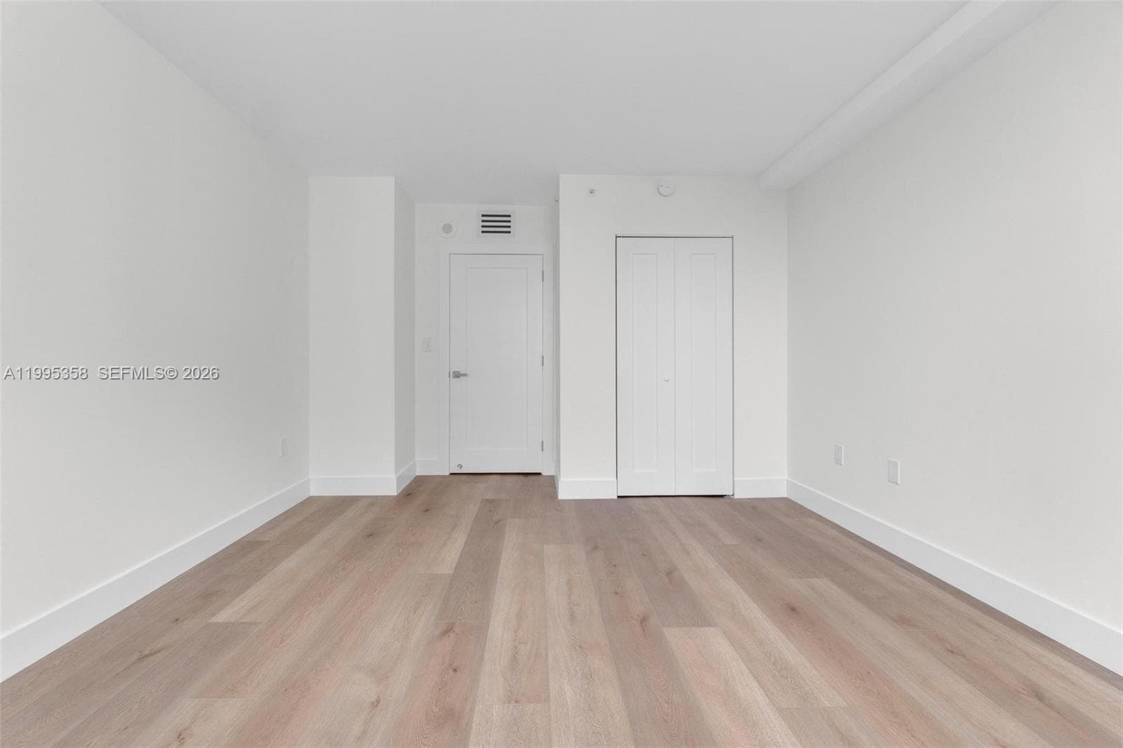 1155 Brickell Bay Dr # 2308, Miami FL 33131 — 33