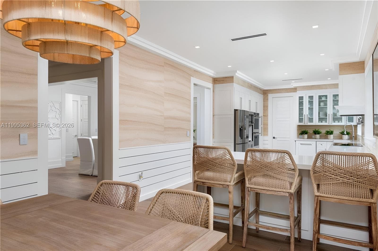 2575 Pine Tree Dr, Miami Beach FL 33140 — 7