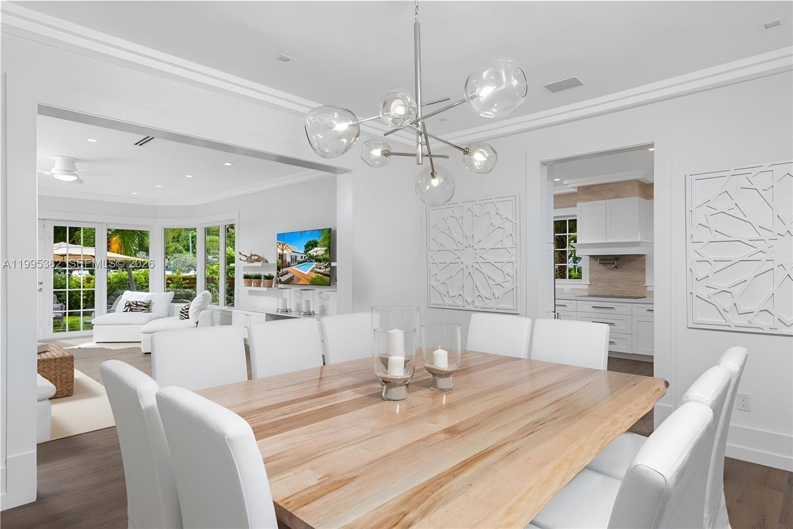 2575 Pine Tree Dr, Miami Beach FL 33140 — 11