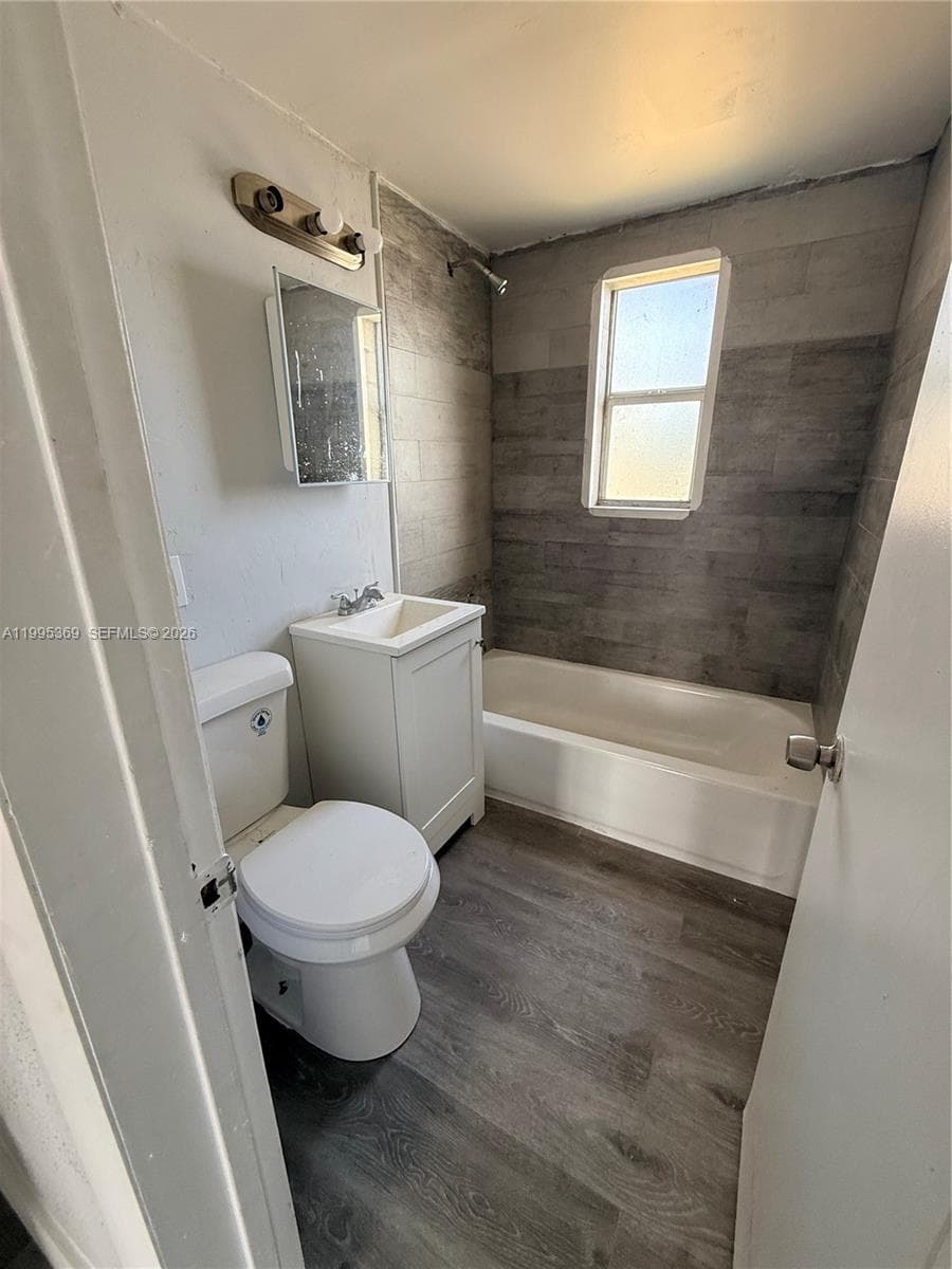 7001 NW 15th Ave # 18, Miami FL 33147 — 5