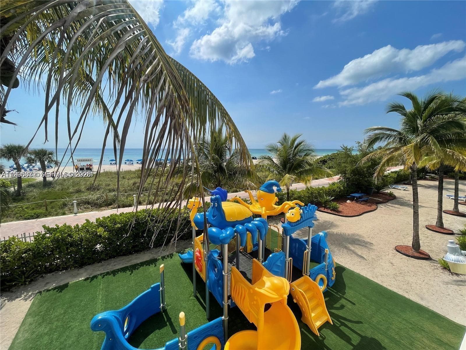 6039 Collins Ave # 407, Miami Beach FL 33140 — 32