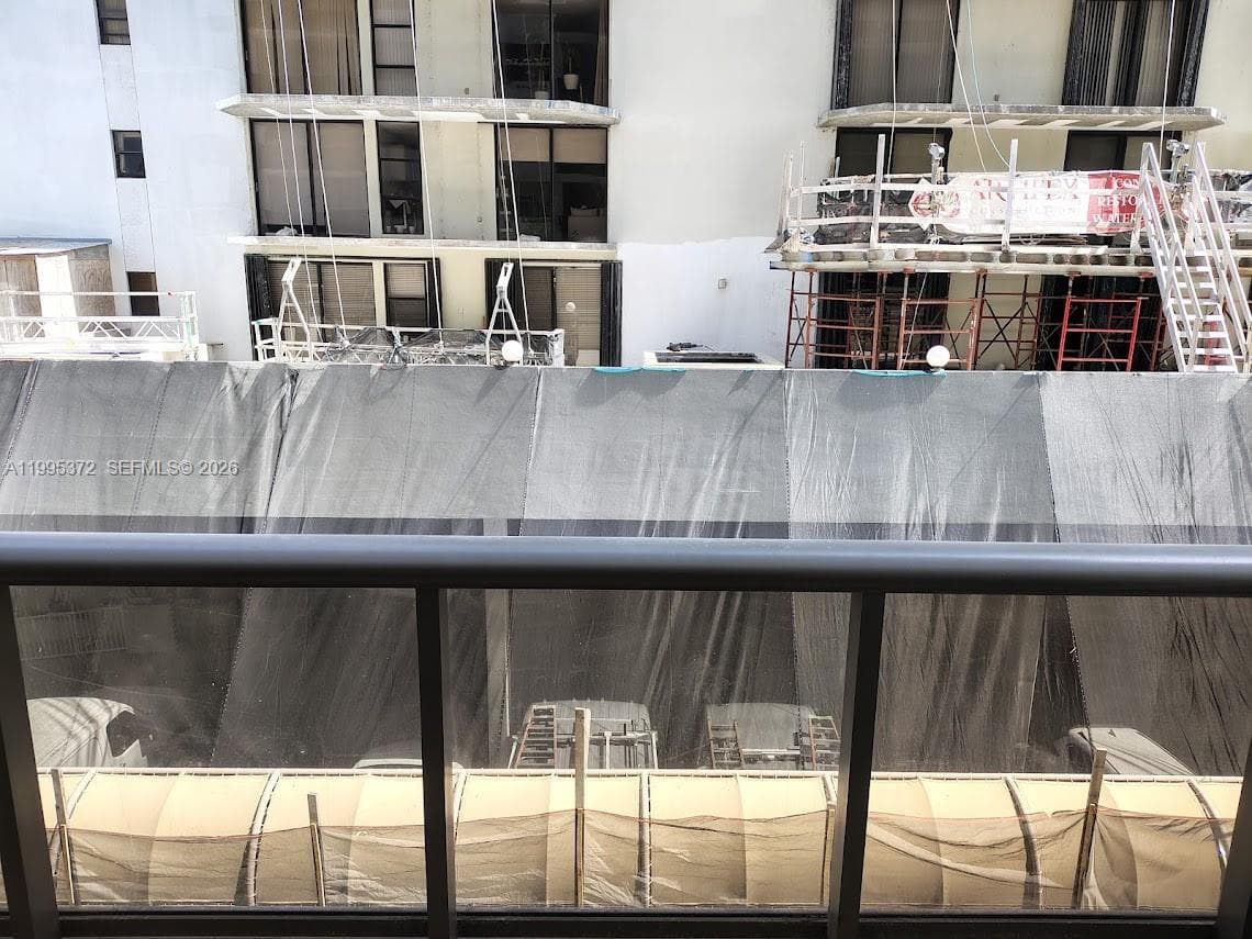 6039 Collins Ave # 407, Miami Beach FL 33140 — 19