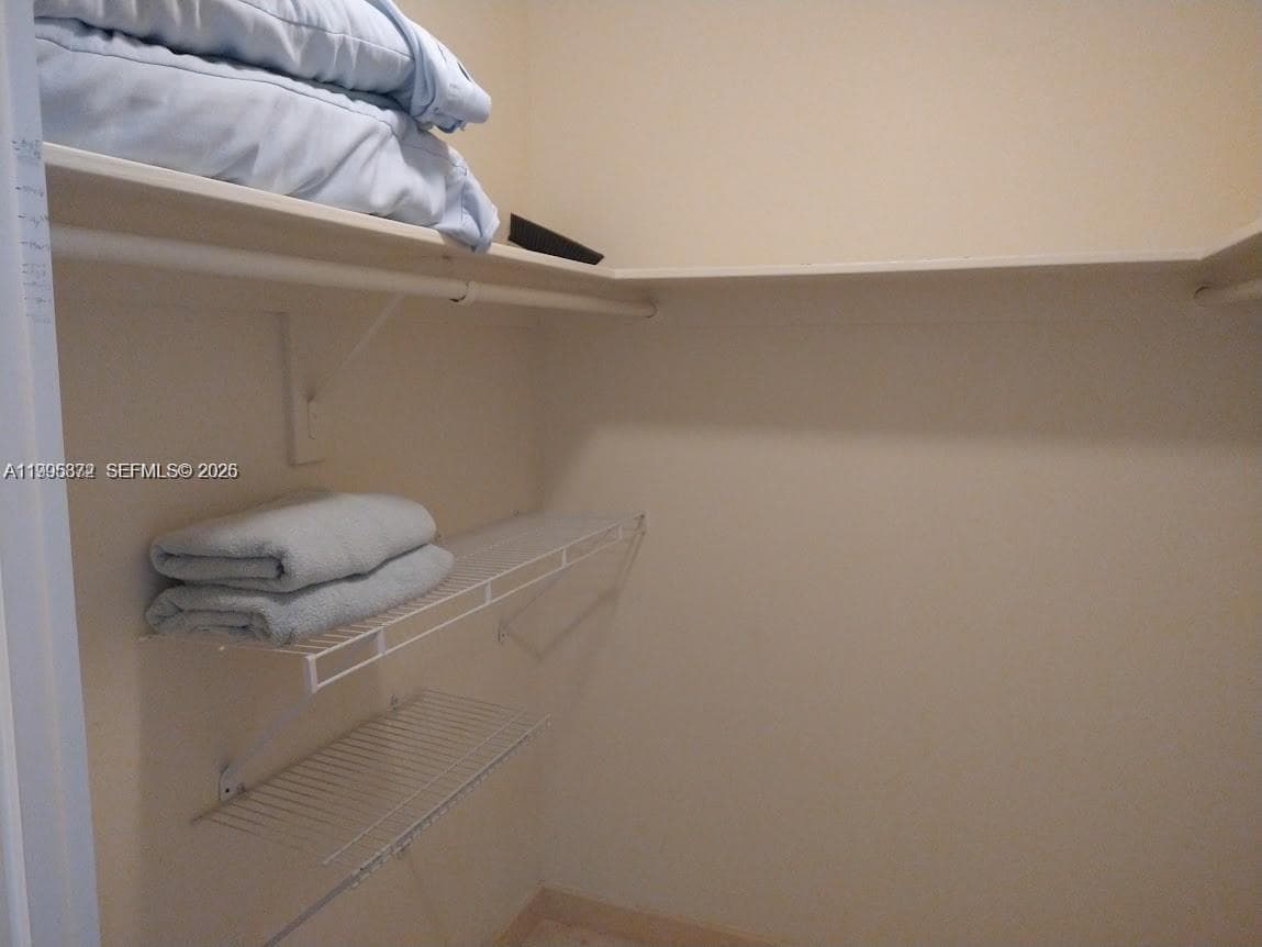 6039 Collins Ave # 407, Miami Beach FL 33140 — 8