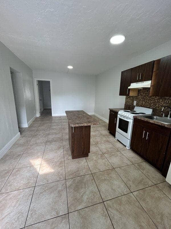18257 NW 23rd Avenue # 1, Miami Gardens FL 33056 — 1