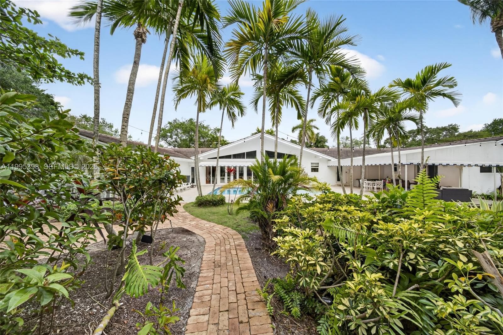 12330 Pine Needle Ln, Pinecrest FL 33156 — 27