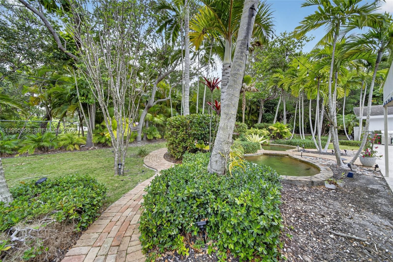 12330 Pine Needle Ln, Pinecrest FL 33156 — 41