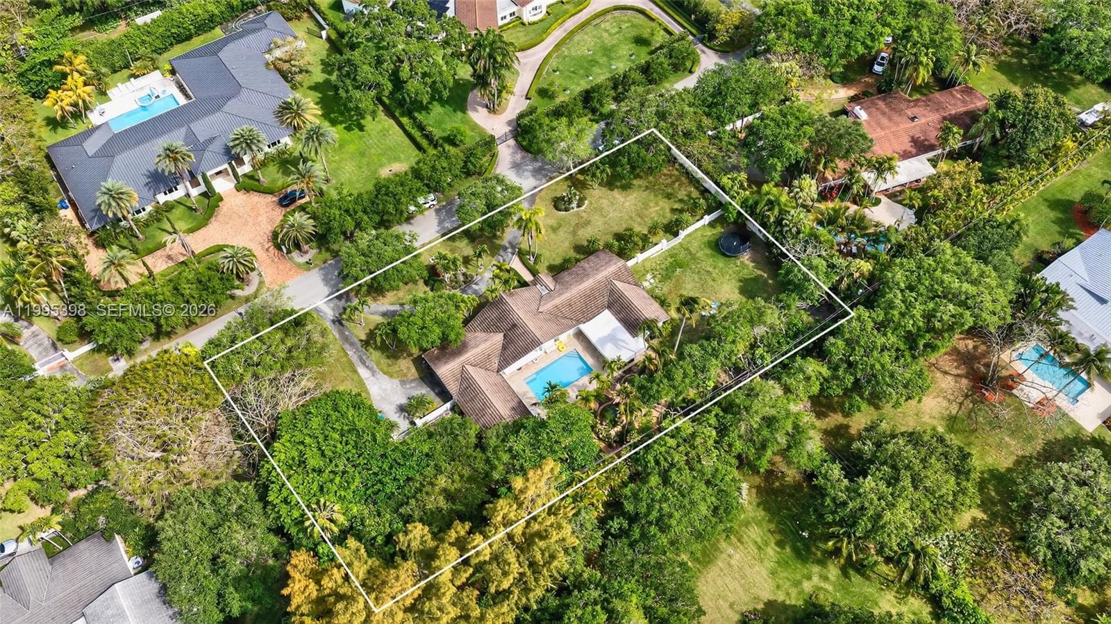 12330 Pine Needle Ln, Pinecrest FL 33156 — 44