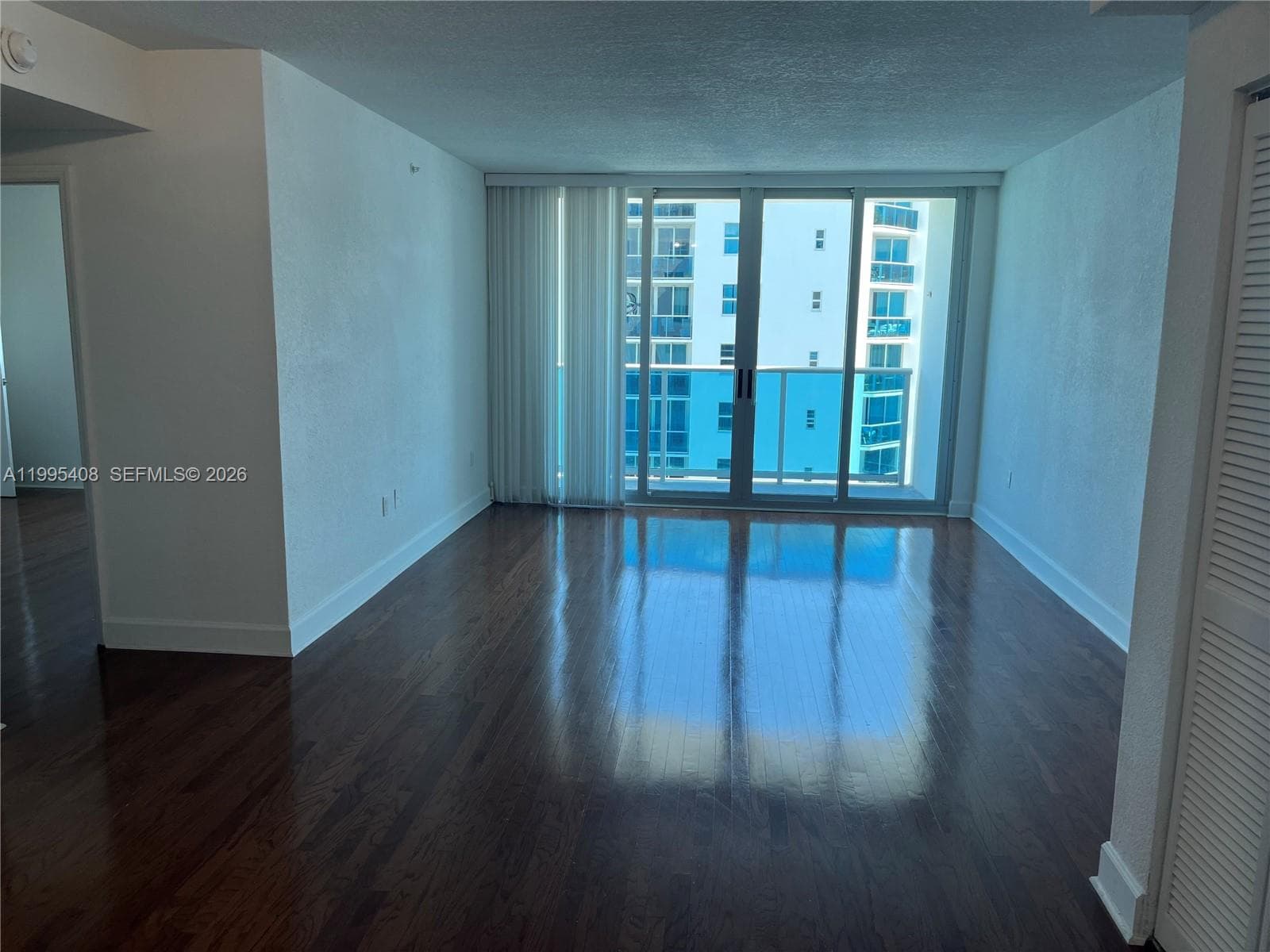 7501 E Treasure Dr # 8A, North Bay Village FL 33141 — 5