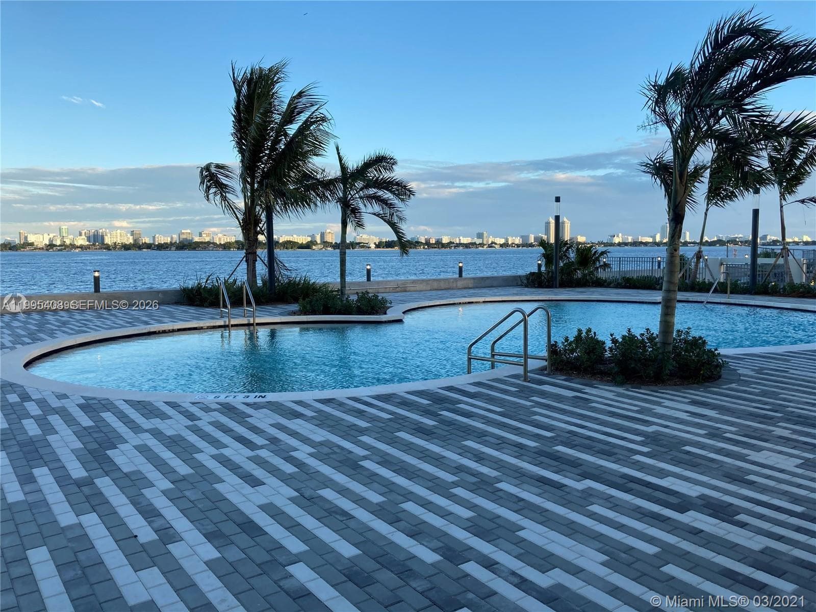 7501 E Treasure Dr # 8A, North Bay Village FL 33141 — 24
