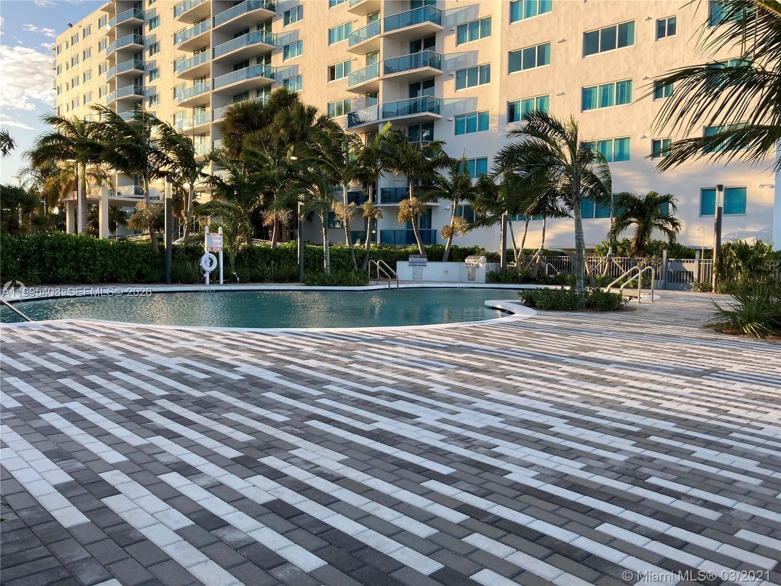 7501 E Treasure Dr # 8A, North Bay Village FL 33141 — 25