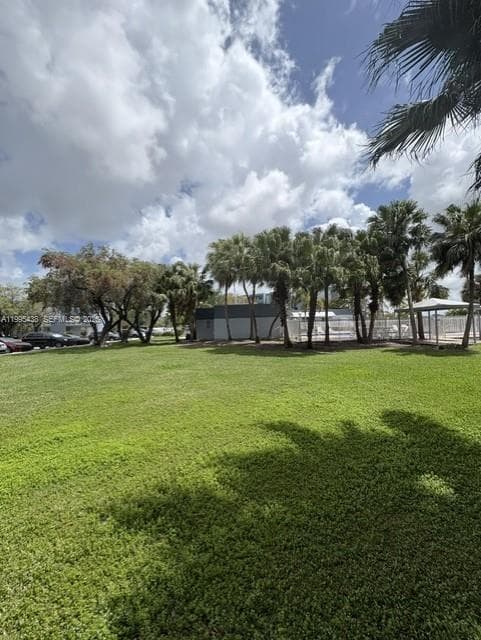 9351 Fontainebleau Blvd # B105, Miami FL 33172 — 17