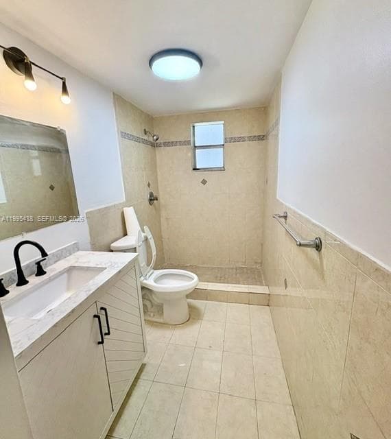 9351 Fontainebleau Blvd # B105, Miami FL 33172 — 11