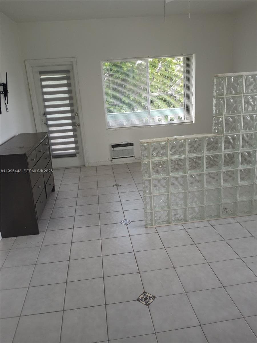 6490 Collins Ave # 18, Miami Beach FL 33141 — 6