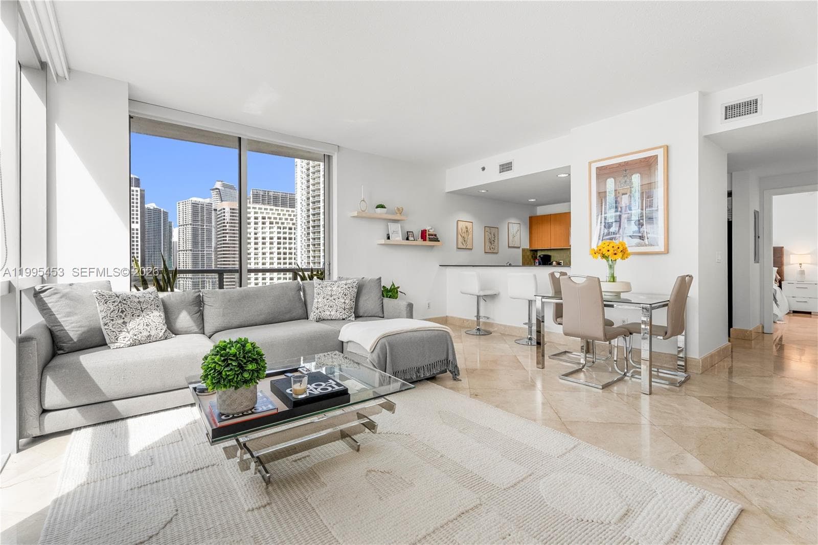 1060 Brickell Ave # 2117, Miami FL 33131 — 1