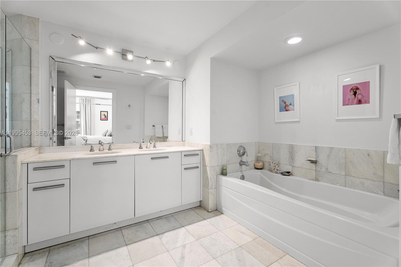 1060 Brickell Ave # 2117, Miami FL 33131 — 9