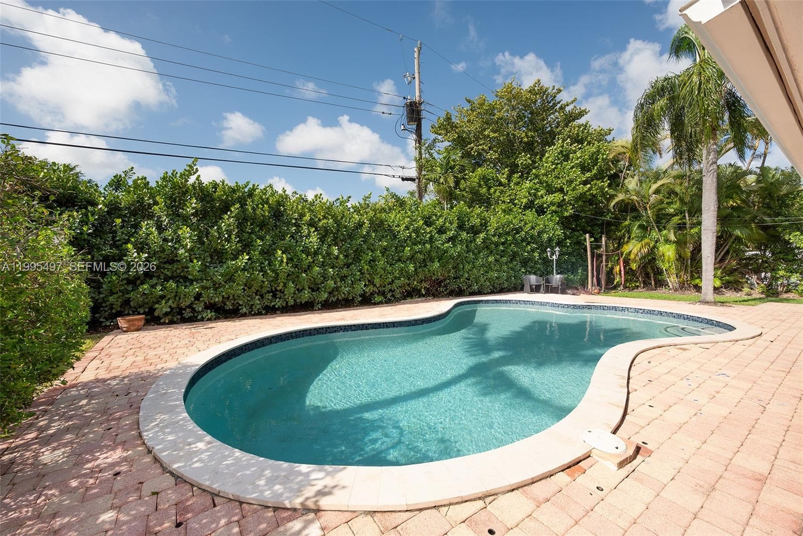 9370 SW 82nd St, Miami FL 33173 — 32