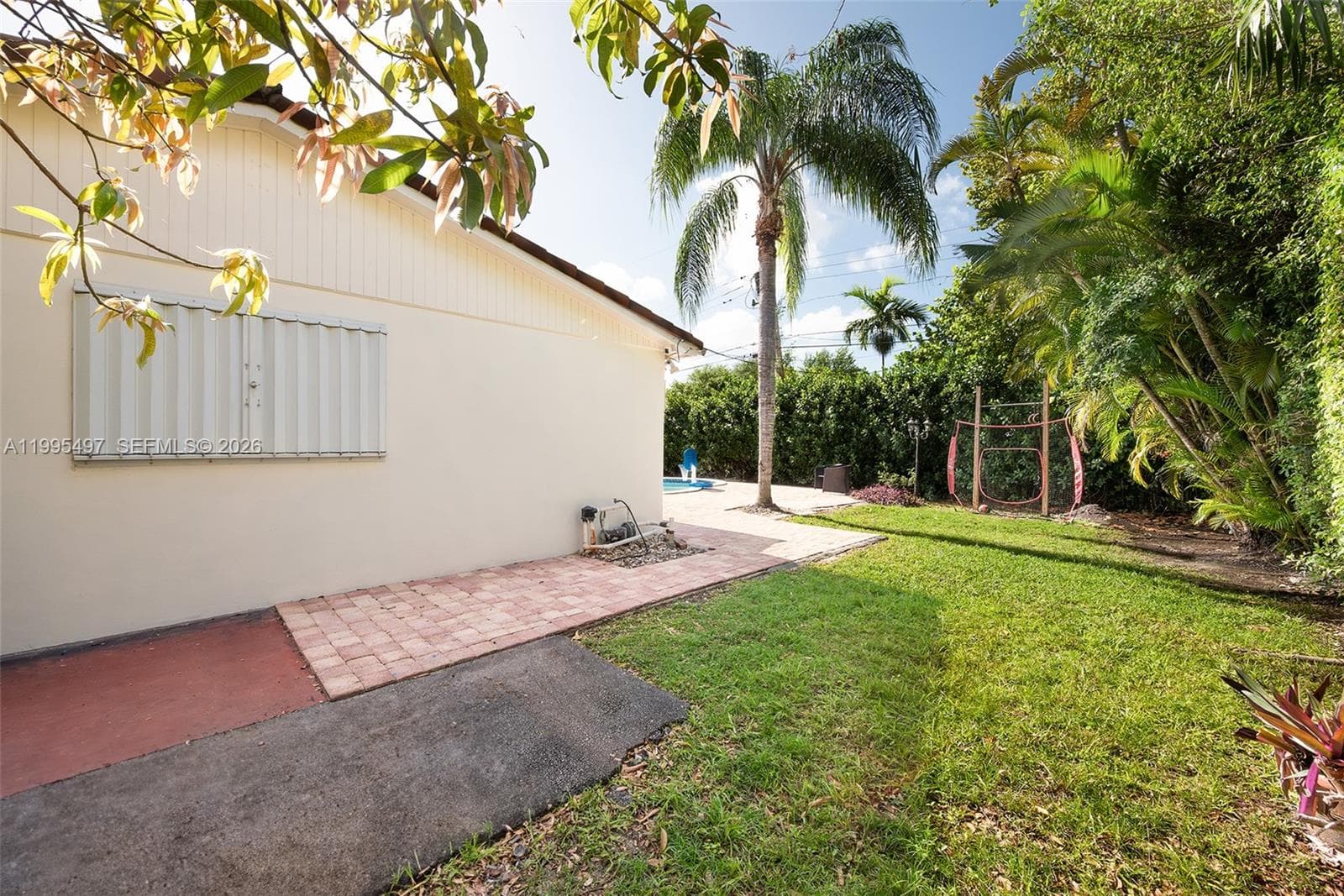 9370 SW 82nd St, Miami FL 33173 — 28