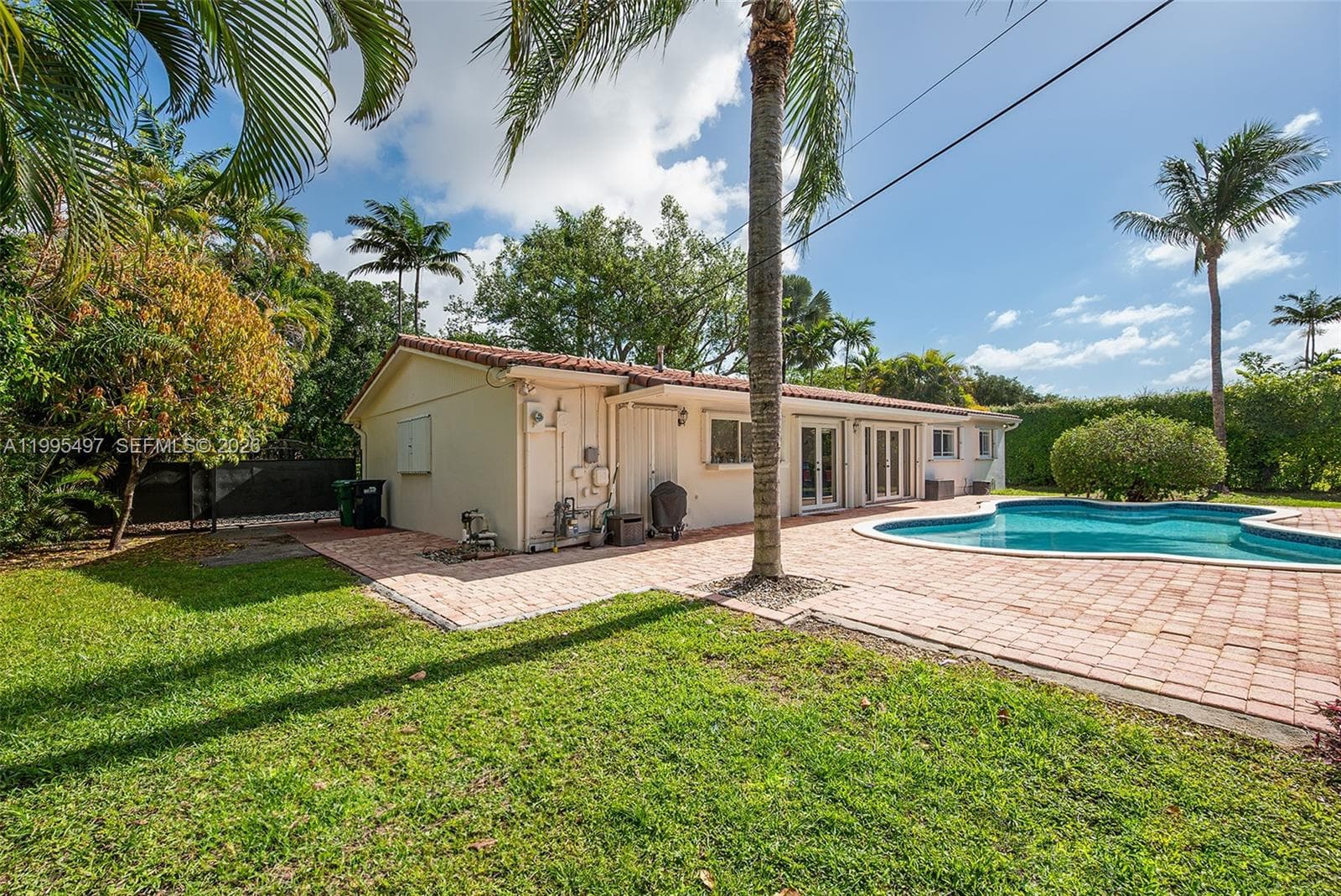 9370 SW 82nd St, Miami FL 33173 — 29