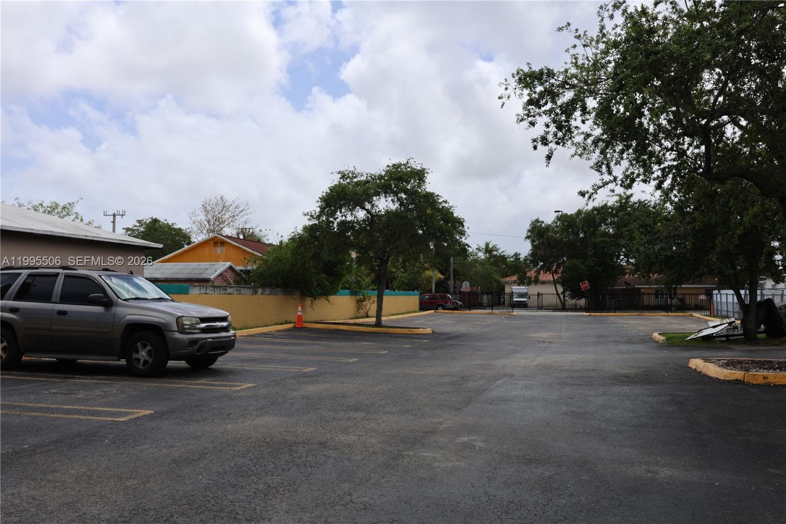 4343 NW 17th Ave, Miami FL 33142 — 14