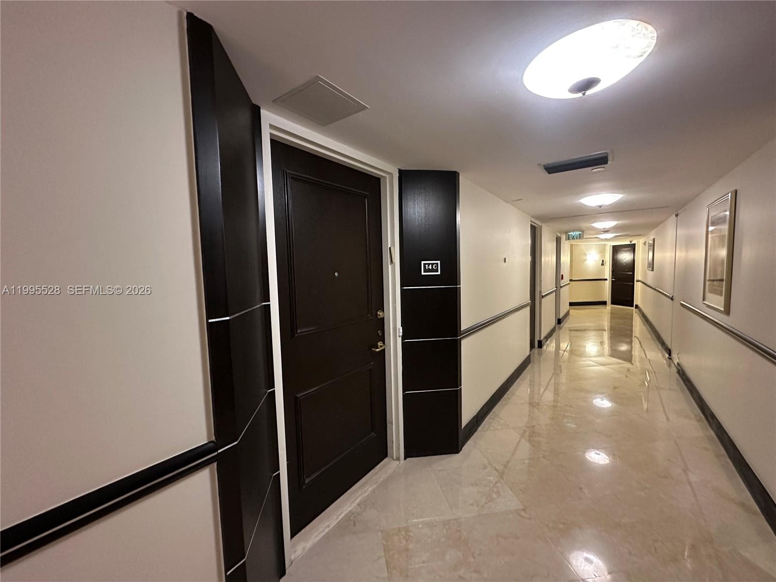 19500 Turnberry Way # 14C, Aventura FL 33180 — 4