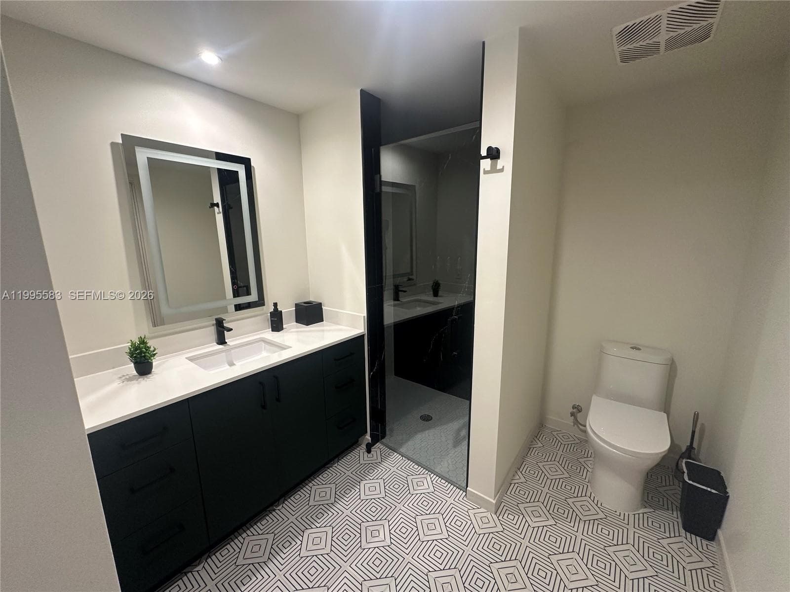 4220 Laguna St # 308, Coral Gables FL 33146 — 16