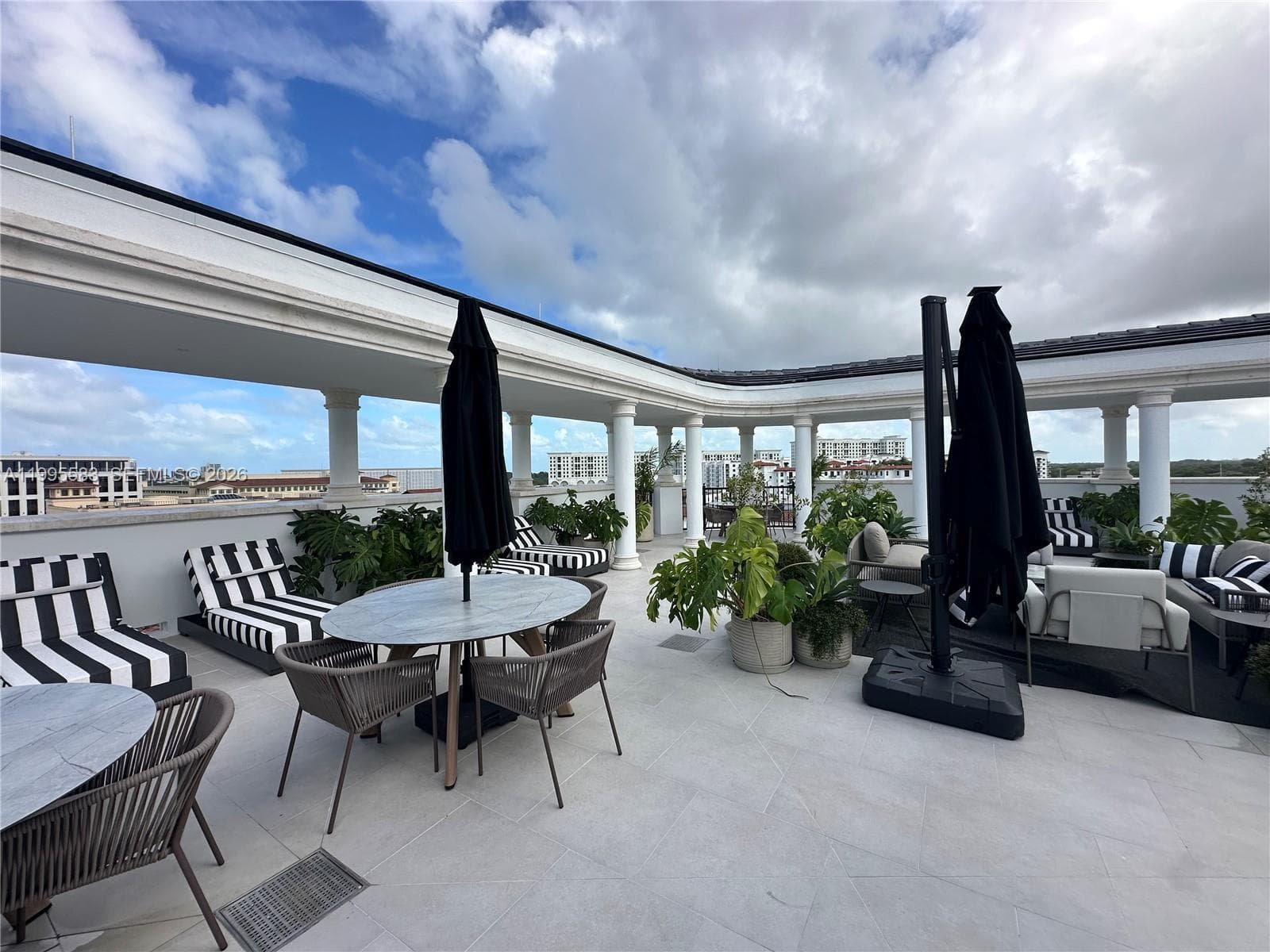 4220 Laguna St # 308, Coral Gables FL 33146 — 18