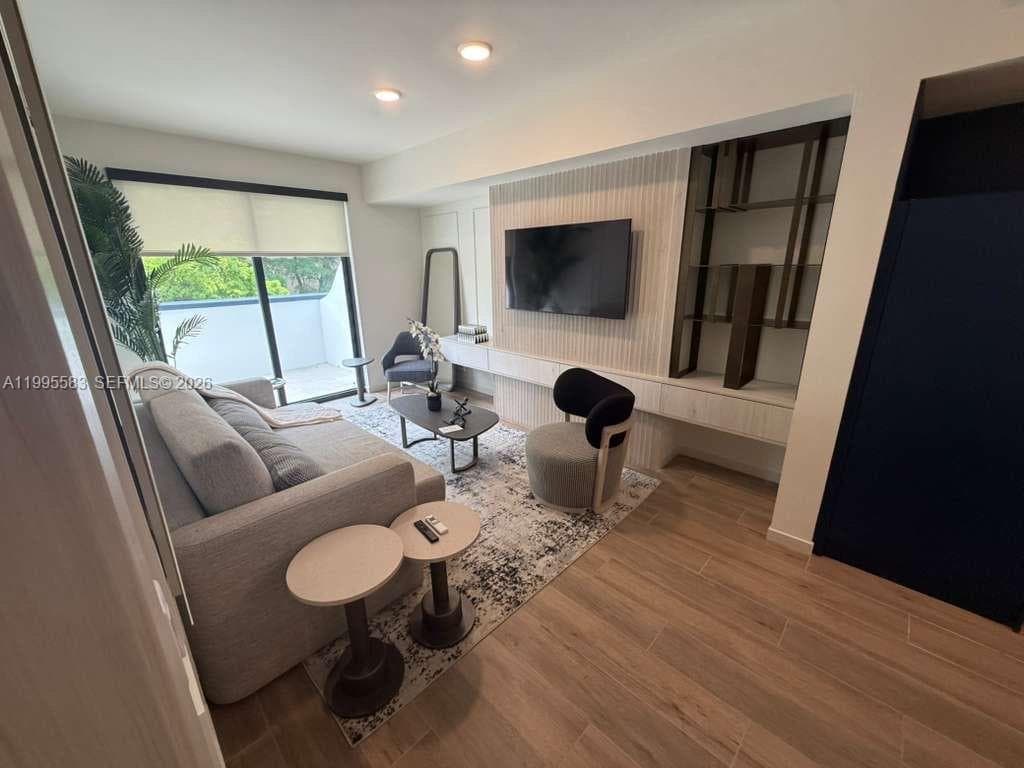 4220 Laguna St # 308, Coral Gables FL 33146 — 11