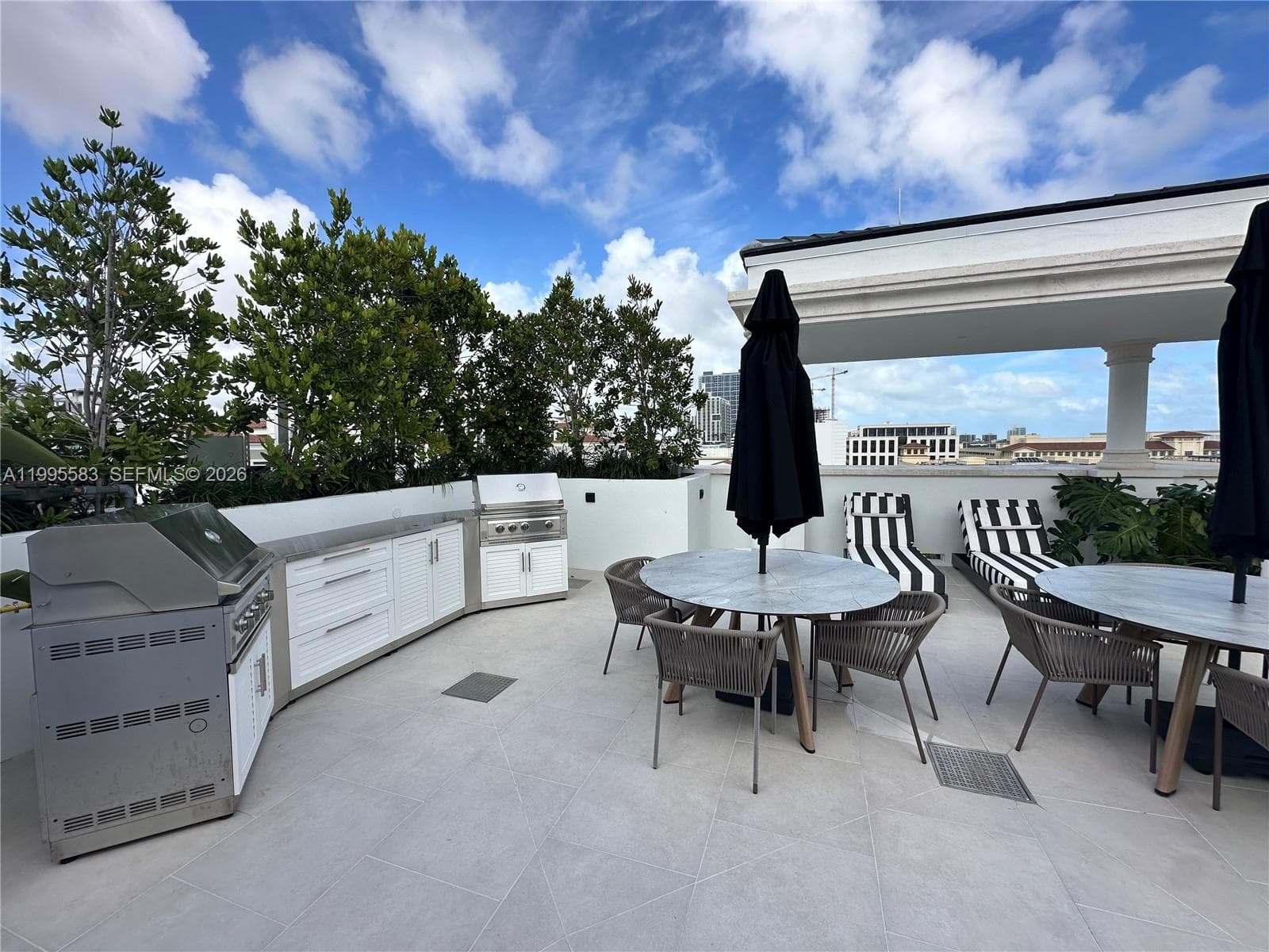 4220 Laguna St # 308, Coral Gables FL 33146 — 19