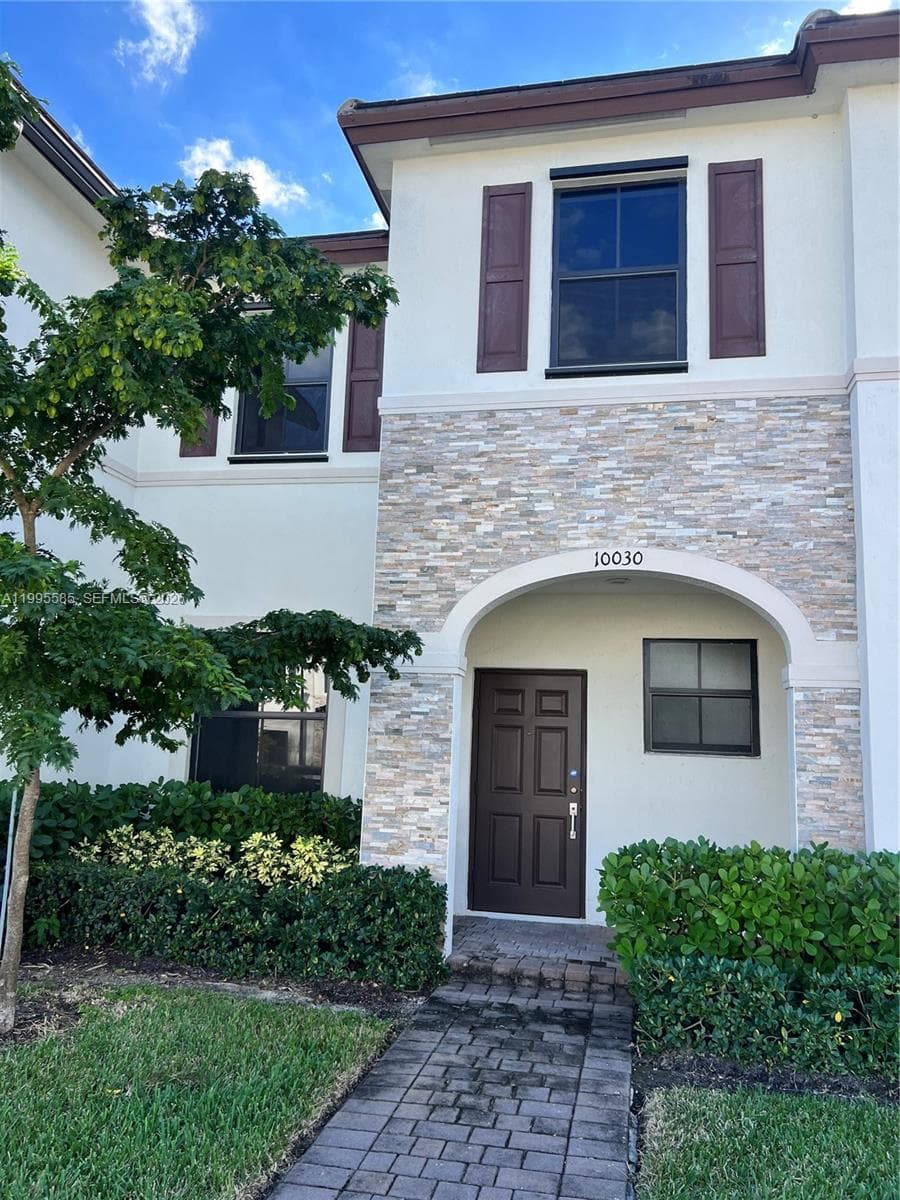 10030 SW 228th Ter, Miami FL 33190 — 1