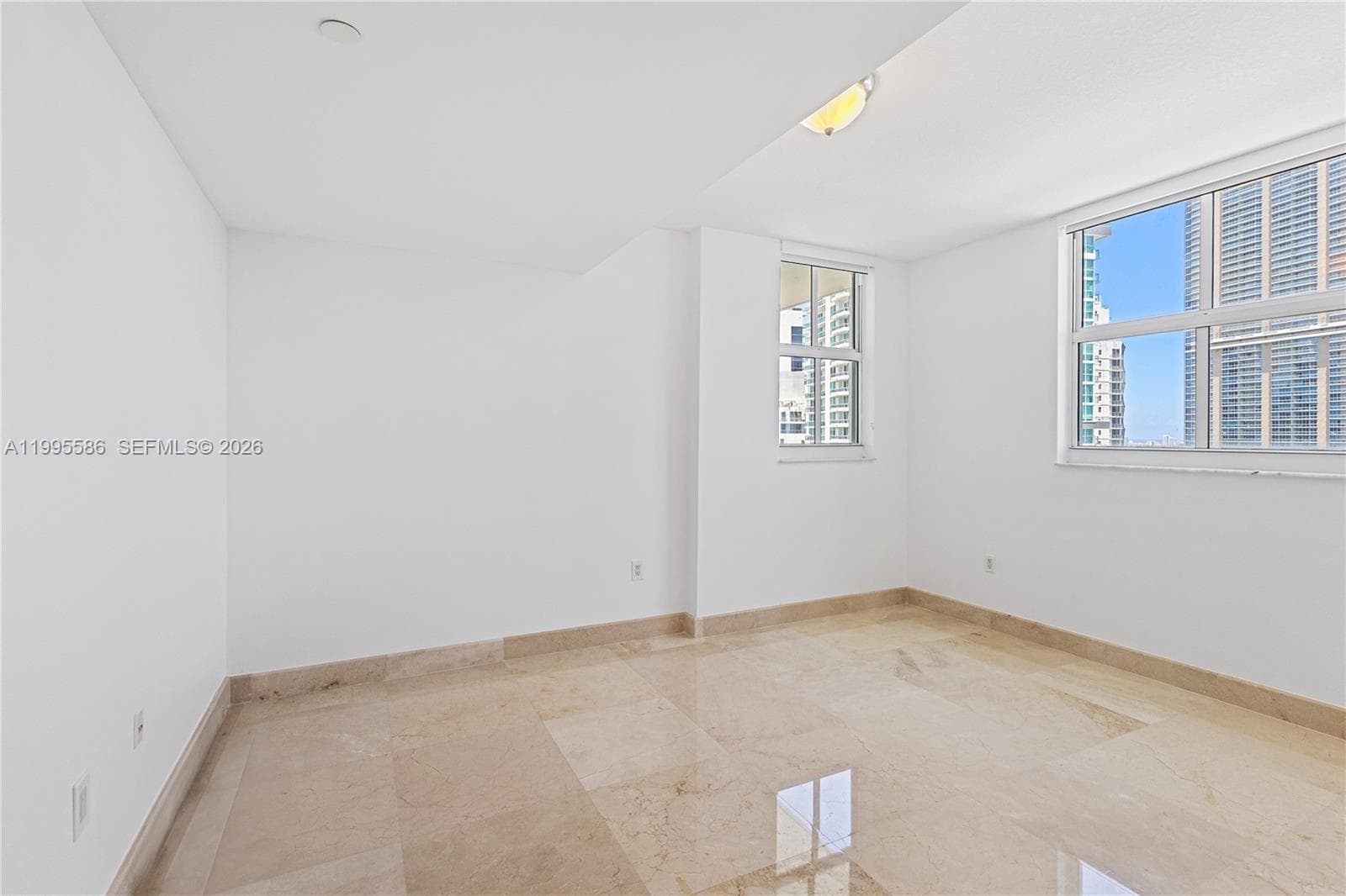 1250 S Miami Ave # 3506, Miami FL 33130 — 26