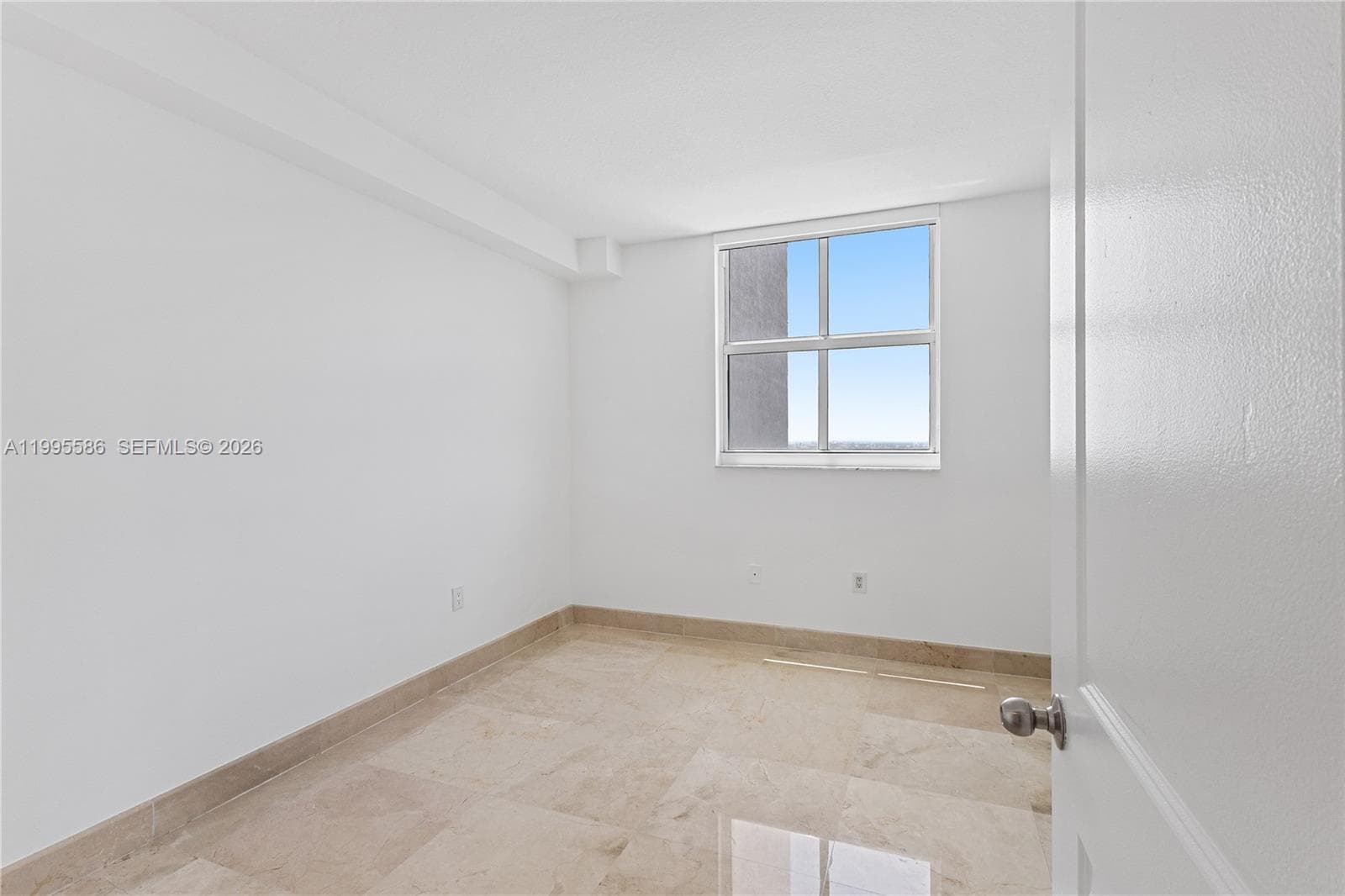 1250 S Miami Ave # 3506, Miami FL 33130 — 33