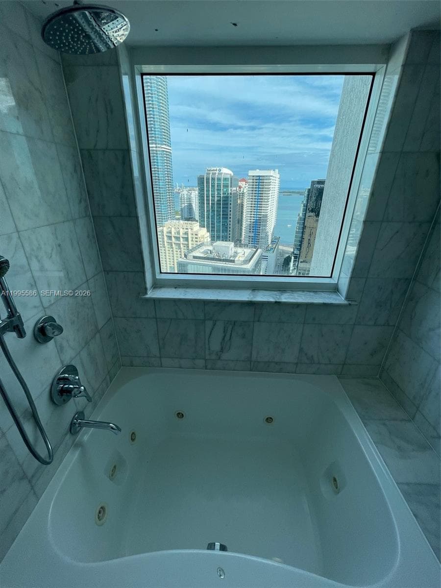 1250 S Miami Ave # 3506, Miami FL 33130 — 31