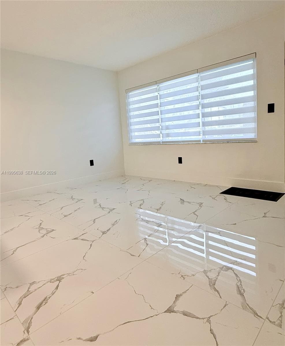 8660 NW 5th Ter # 108, Miami FL 33126 — 6