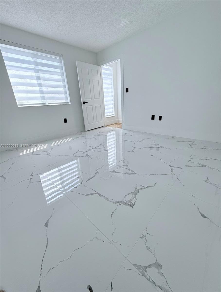 8660 NW 5th Ter # 108, Miami FL 33126 — 26