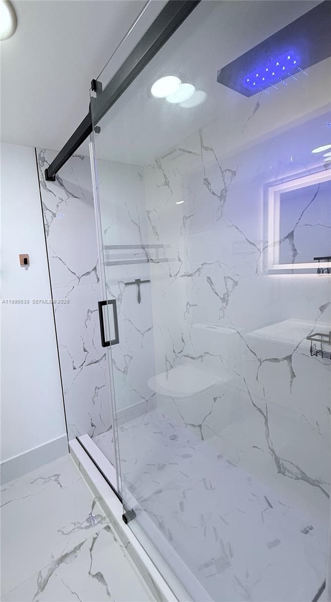 8660 NW 5th Ter # 108, Miami FL 33126 — 33