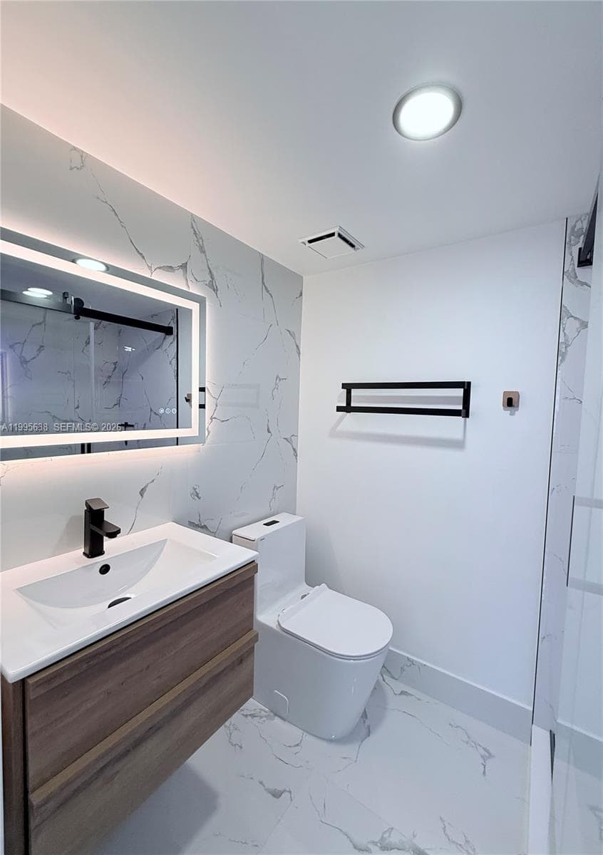 8660 NW 5th Ter # 108, Miami FL 33126 — 31