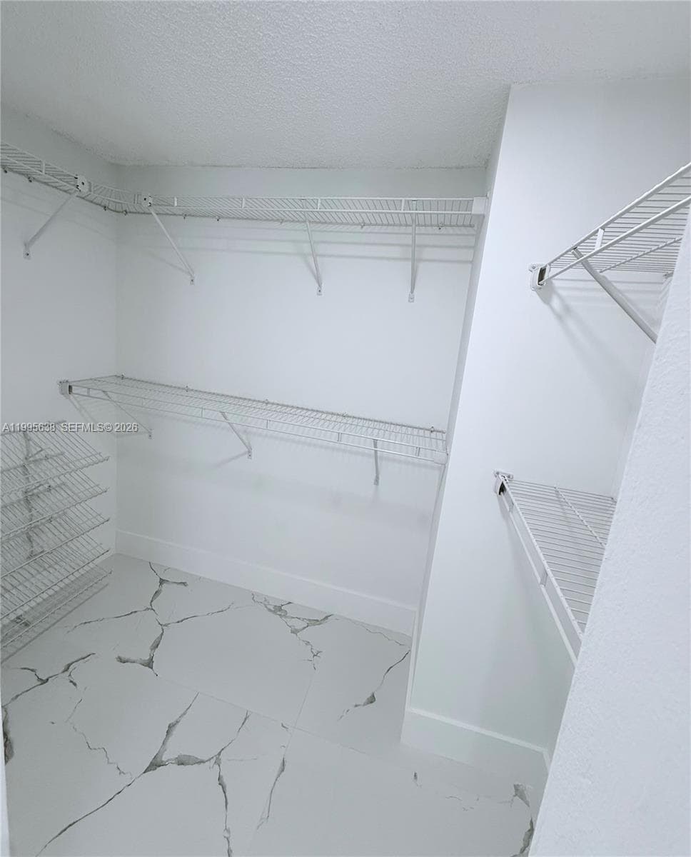 8660 NW 5th Ter # 108, Miami FL 33126 — 29