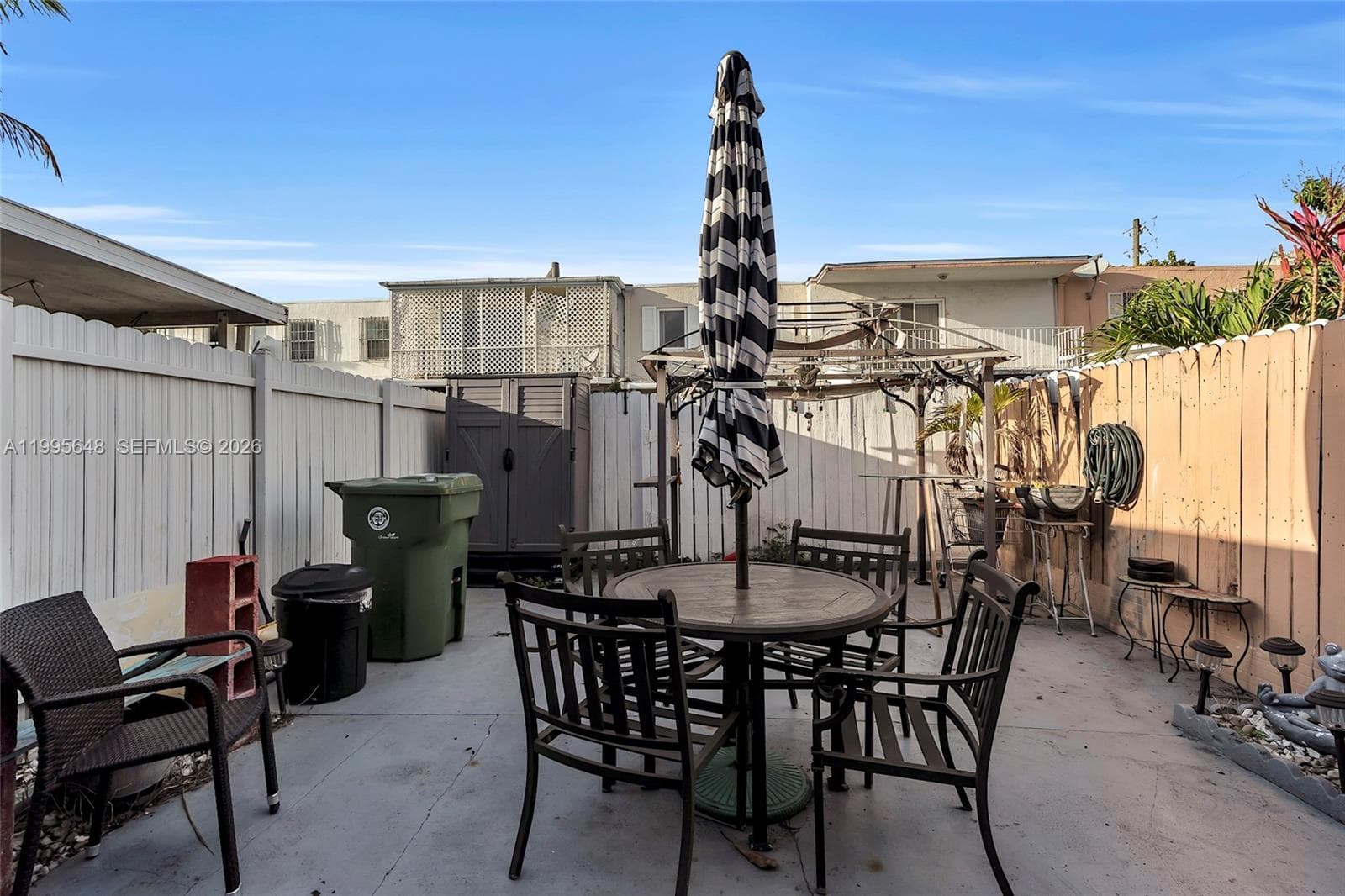 805 W 79th Pl, Hialeah FL 33014 — 23