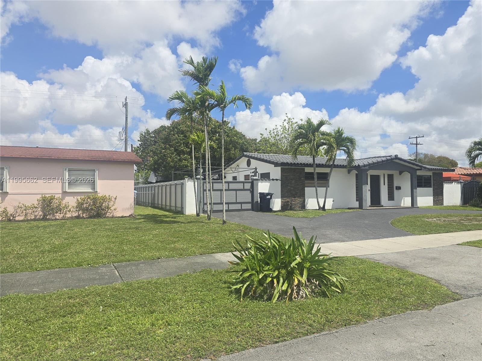 9725 SW 15th St, Miami FL 33174 — 13