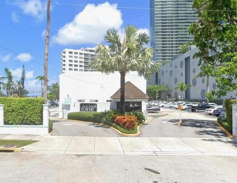 3301 NE 5th Ave # 618, Miami FL 33137 — 12
