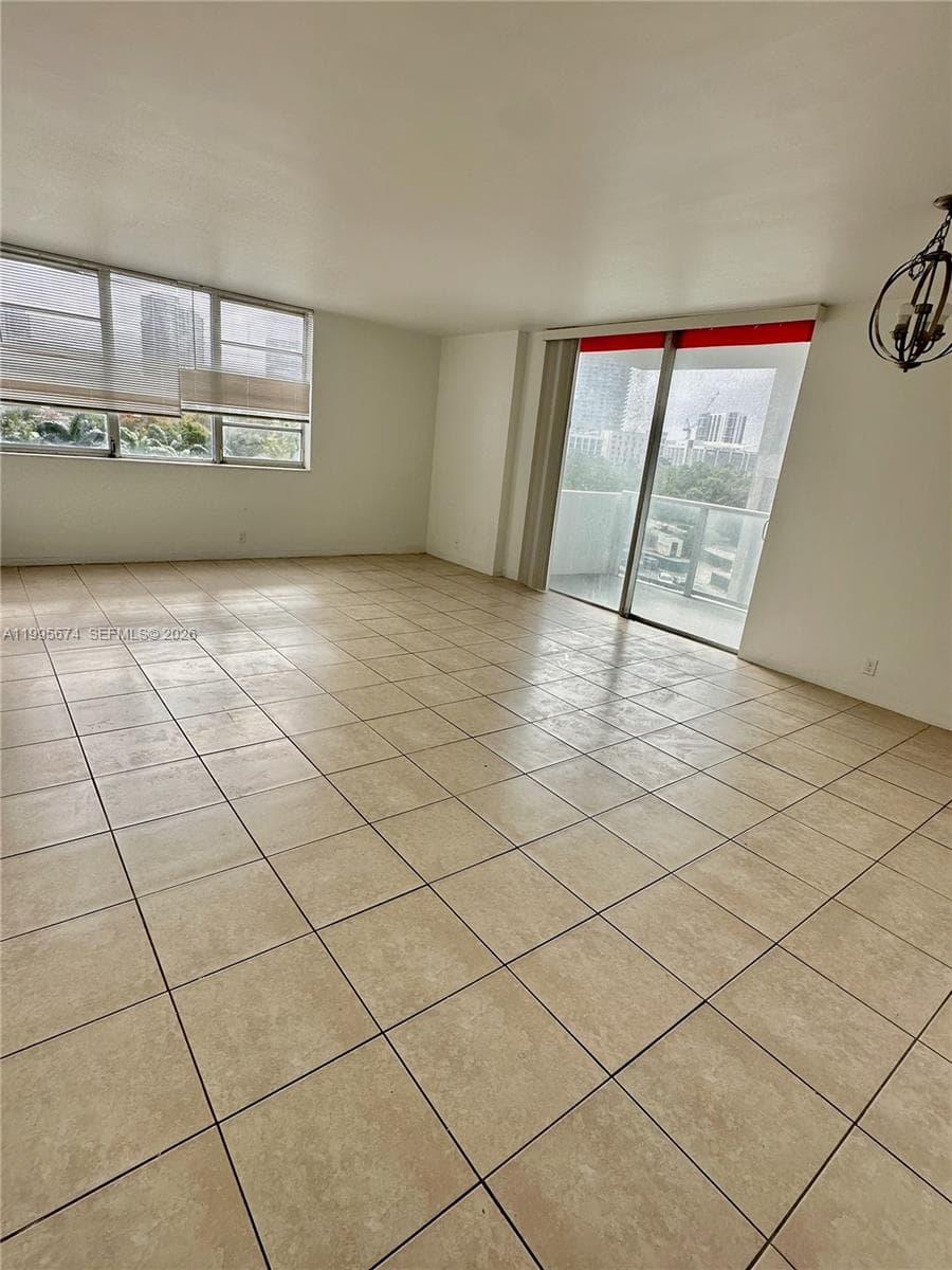 3301 NE 5th Ave # 618, Miami FL 33137 — 4