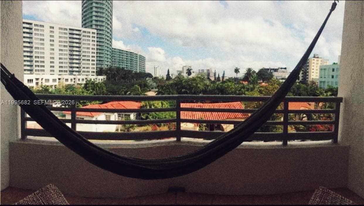 1401 Bay Rd # 412, Miami Beach FL 33139 — 9